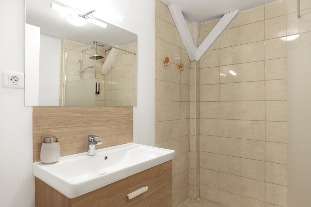 Montsejour - Logement Climatise Netflix, Mezzanine การ์กาซอน ภายนอก รูปภาพ